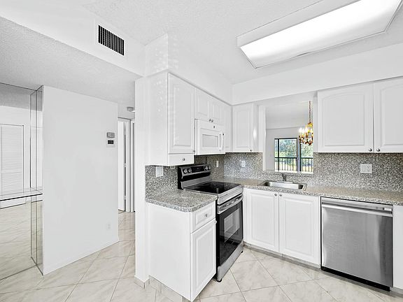 2nd image of 7321 Amberly Ln APT 206