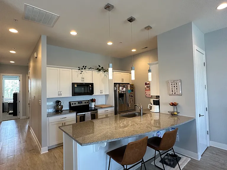 12740 Horseferry Rd #200 — Photo 5
