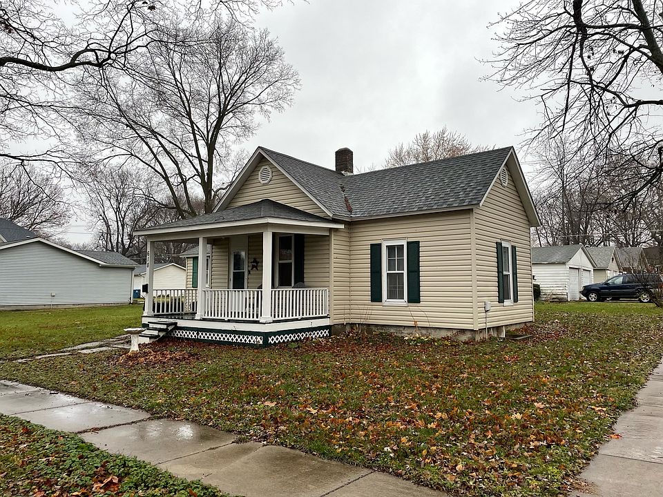 618 E High St, Monticello, IL 61856 Zillow