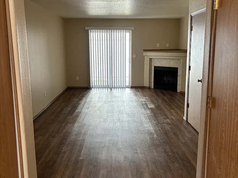 Las Briasas Apartments — Photo 25