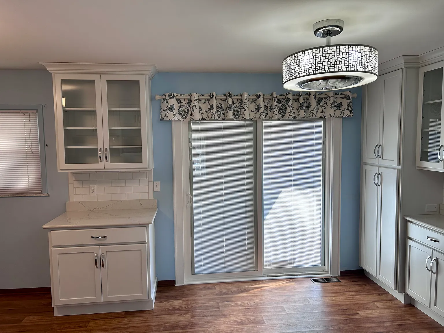 3 bed, 2026 sqft, $1,400 — Photo 2