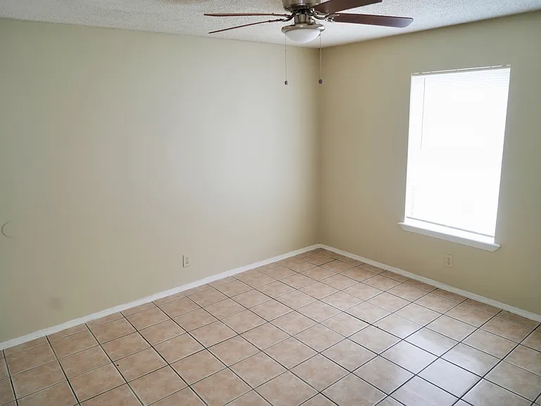 6326 Queens Castle #1 — Photo 6