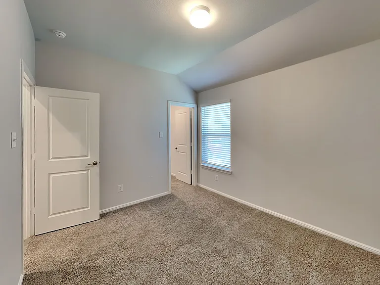2316 Stallings Rd — Photo 15