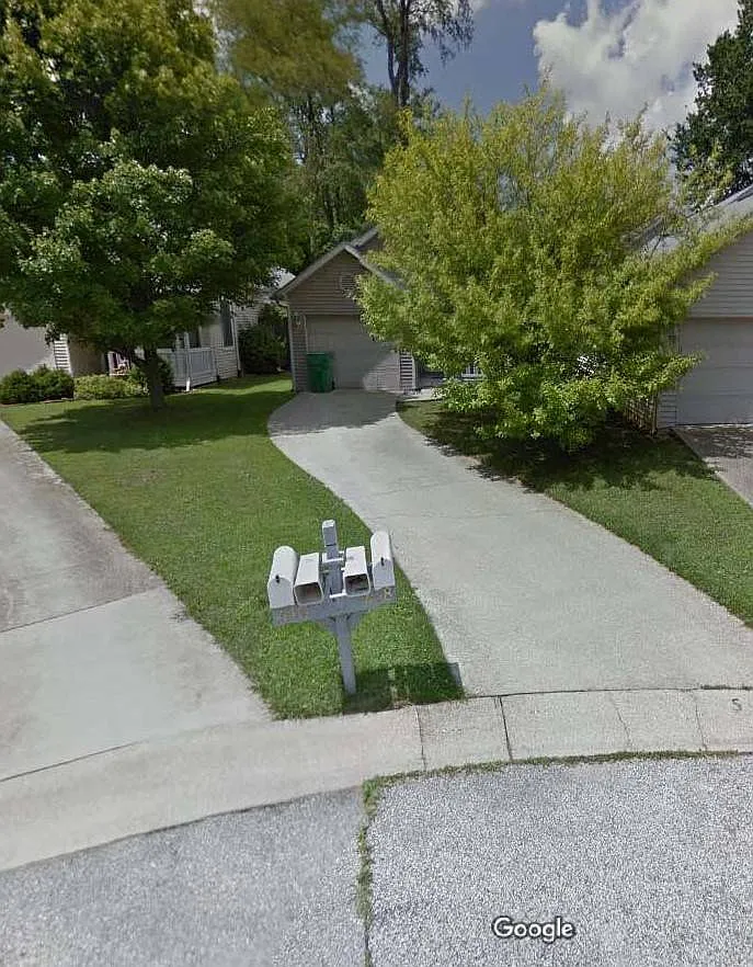 2 bed, 876 sqft, $1,200 — Photo 2
