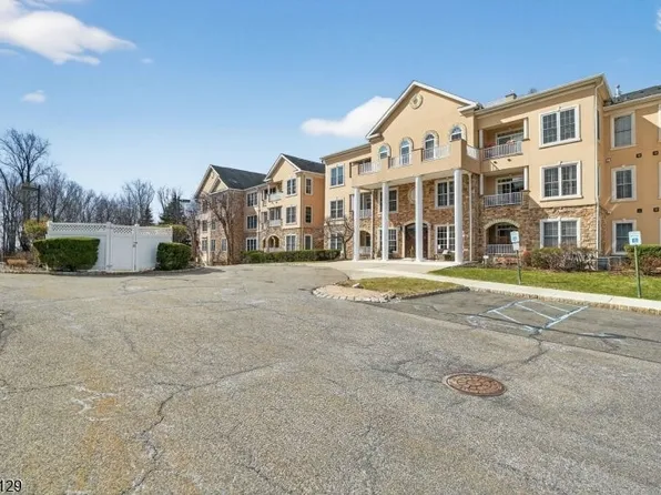 2205 Clinton Ln Unit 2205, Rockaway, NJ 07866
