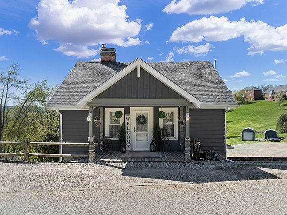 4th image of 231 Boggs Hill Rd.