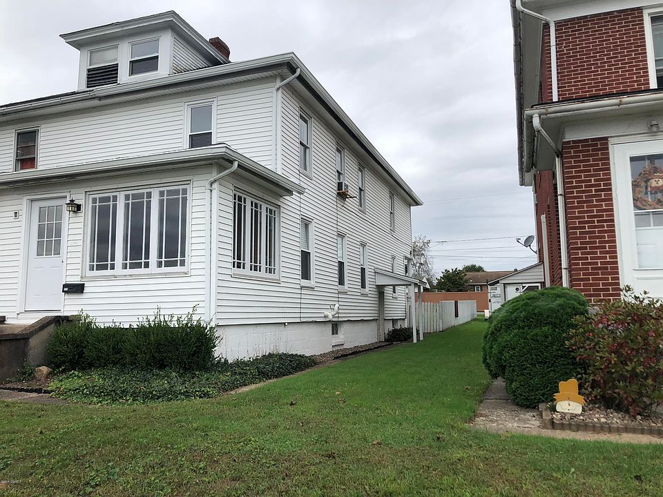 1st image of 722 N 8th St