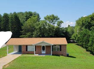 8473 Old Midway Rd, Lenoir City, TN 37772