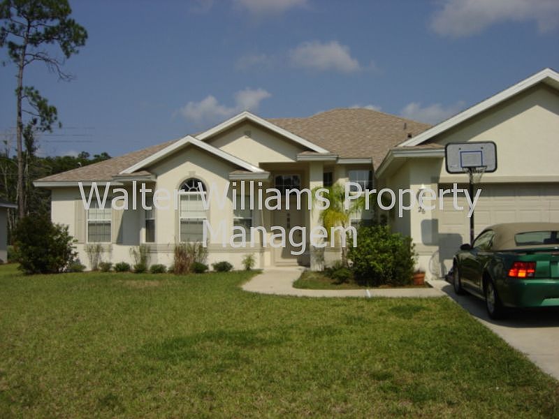 1st image of 26 E Diamond Dr