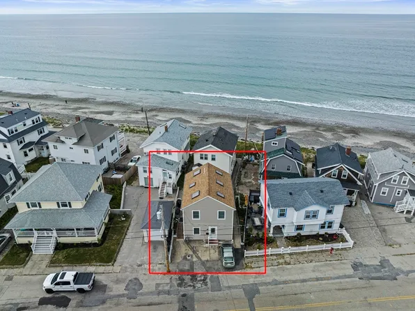 16 Manomet Ave, Hull, MA 02045