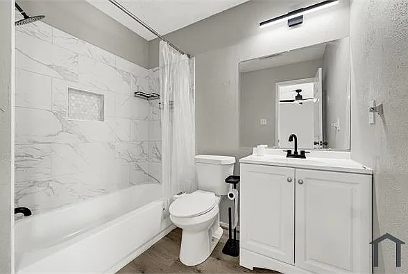8119 Crestwick Dr — Photo 23