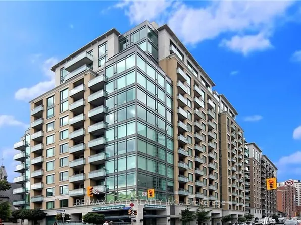 238 Besserer St #407, Ottawa, ON K1N 6B1