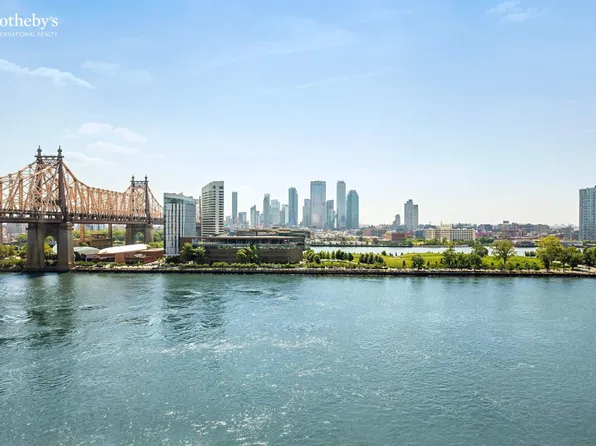 1 Sutton Place South image 12 of 15