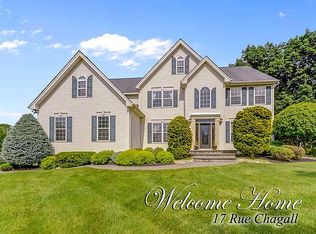 17 Rue Chagall, Somerset, NJ 08873