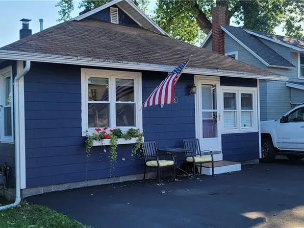8598 Greig St, Sodus Pt, NY 14555