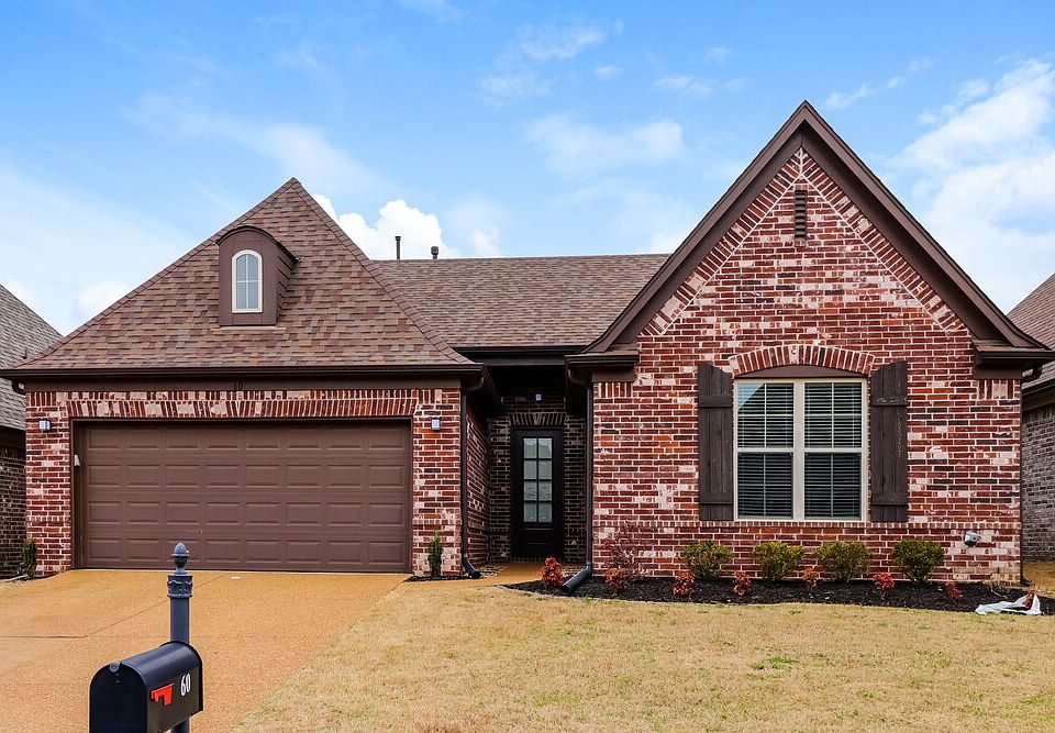 1st image of 60 Briar Hollow Ln