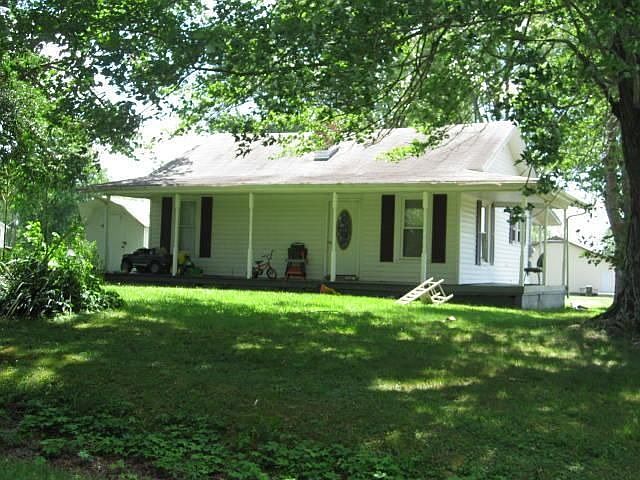 2nd image of 38 Park Wells Rd