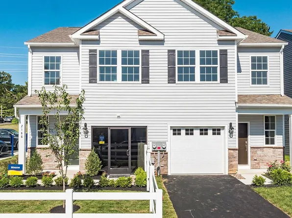 901 Still Waters Ln, Pennsburg, PA 18073