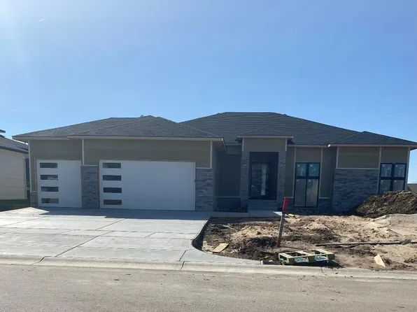 12227 E Woodspring St, Wichita, KS 67226