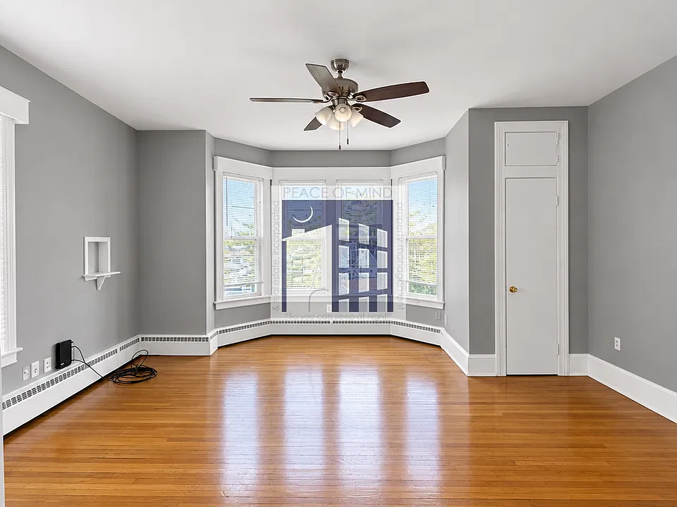 30 Bellevue Ave #4