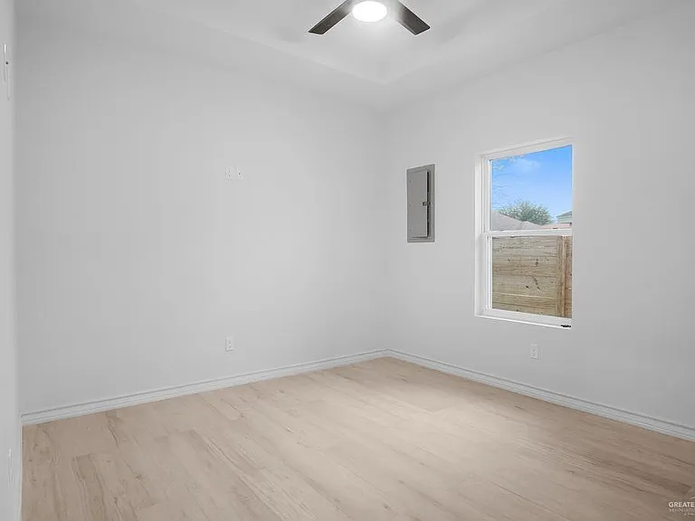 2809 Los Pinos Ln — Photo 15