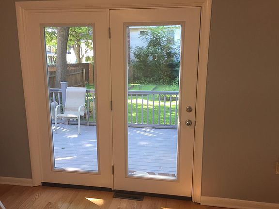 2nd image of 17 Warren St #1