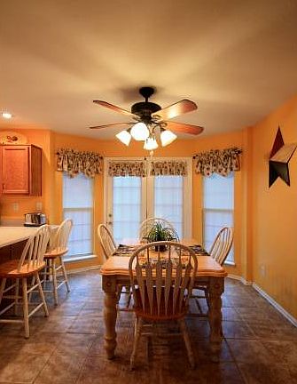 Eat in Kitchen