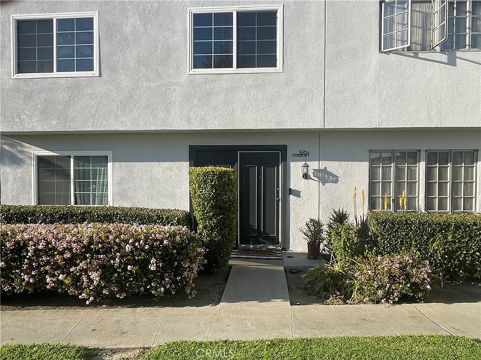 1st image of 1964 W Glenoaks Ave APT D