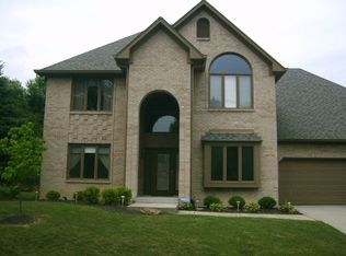 7880 Indian Pointe Dr, Indianapolis, IN