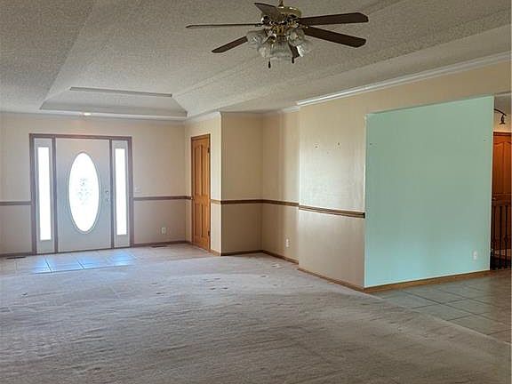 4th image of 813 Dogwood St