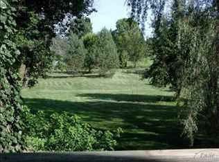 8483 Fenton Rd, Grand Blanc, MI 48439