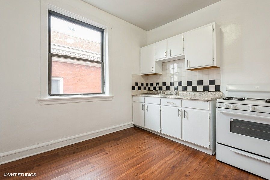 1st image of 1030 E Hyde Park Blvd APT 3