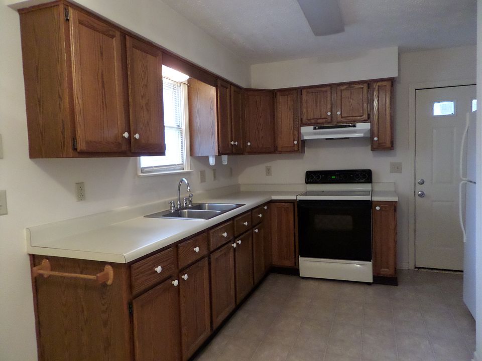 1st image of 110 Venice Park