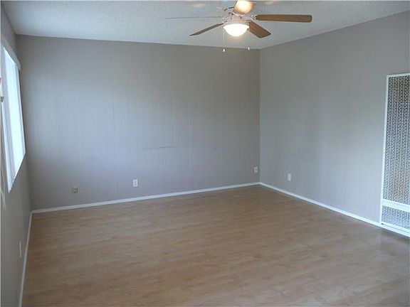 5th image of 1720 Acorn St