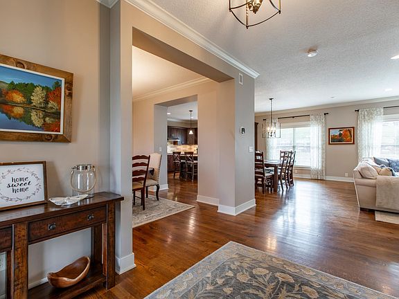 4th image of 5361 Scenic Oak Dr SW