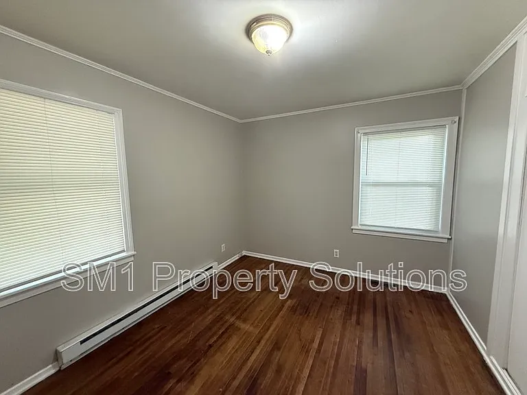 1036 Nancy Ln SE — Photo 7