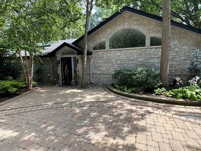 1721 Ridgewood Ln E, Glenview, IL, 60025