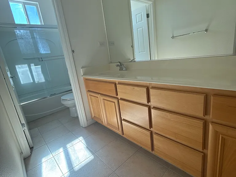 26 Channi Ct — Photo 8