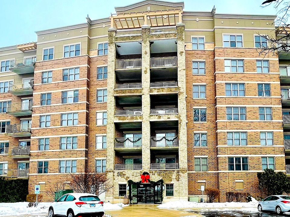 1st image of 125 Lakeview Dr Unit 403