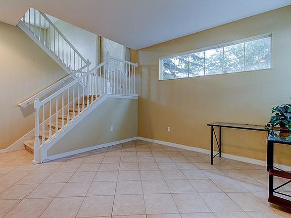 4th image of 3055 Savannah Oaks Cir