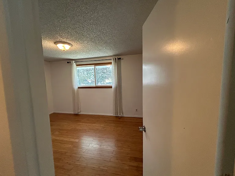 1665 Lorane Hwy — Photo 12