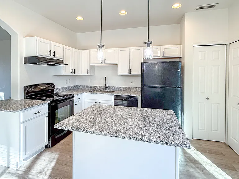 Sage Creek Townhomes — Photo 21