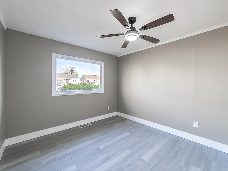 5411 W 7th Ave — Photo 11