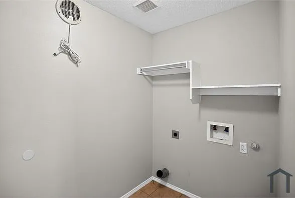 4608 Merlot Dr — Photo 7