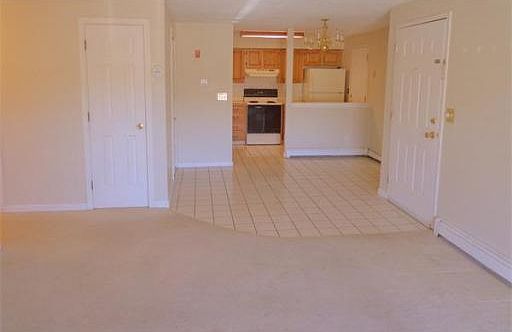 5th image of 610 S Franklin St APT B201