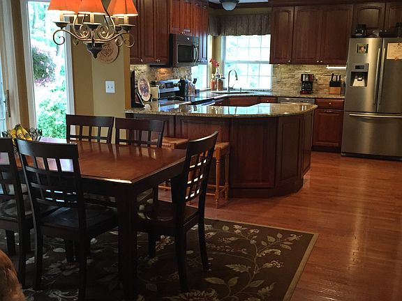 4th image of 6340 Heron Ct