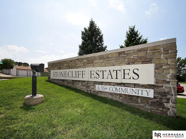 5831 Enterprise Dr APT 110, Lincoln, NE 68521