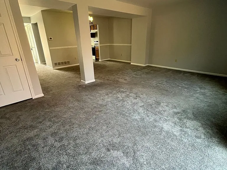 172 Windham Ct — Photo 9