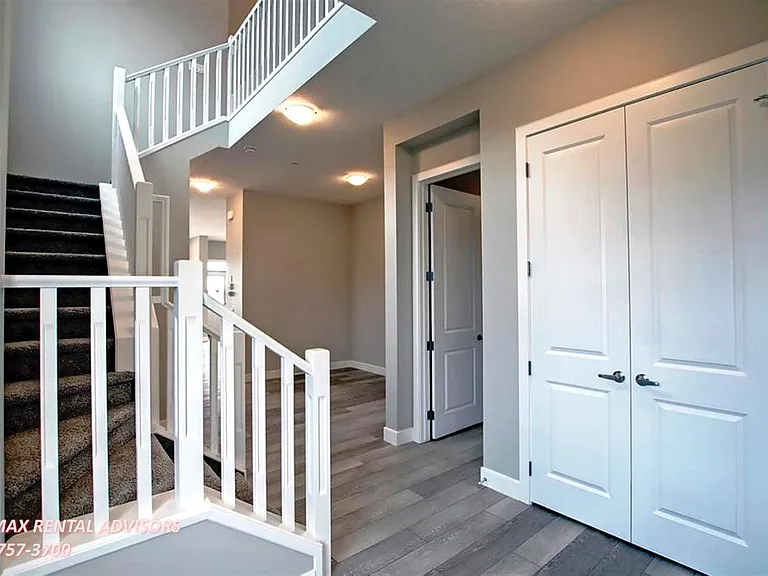 143 Lucas Ter NW #UPPER — Photo 11