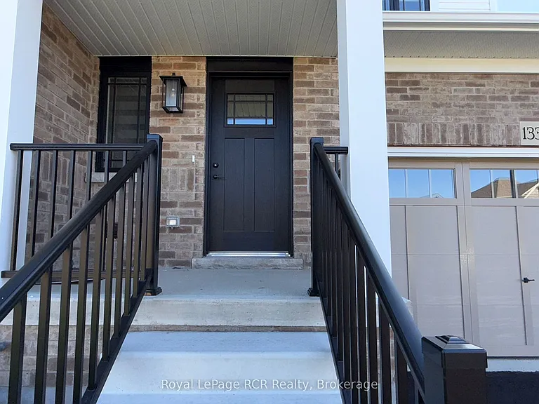 133 McCausland Dr — Photo 32
